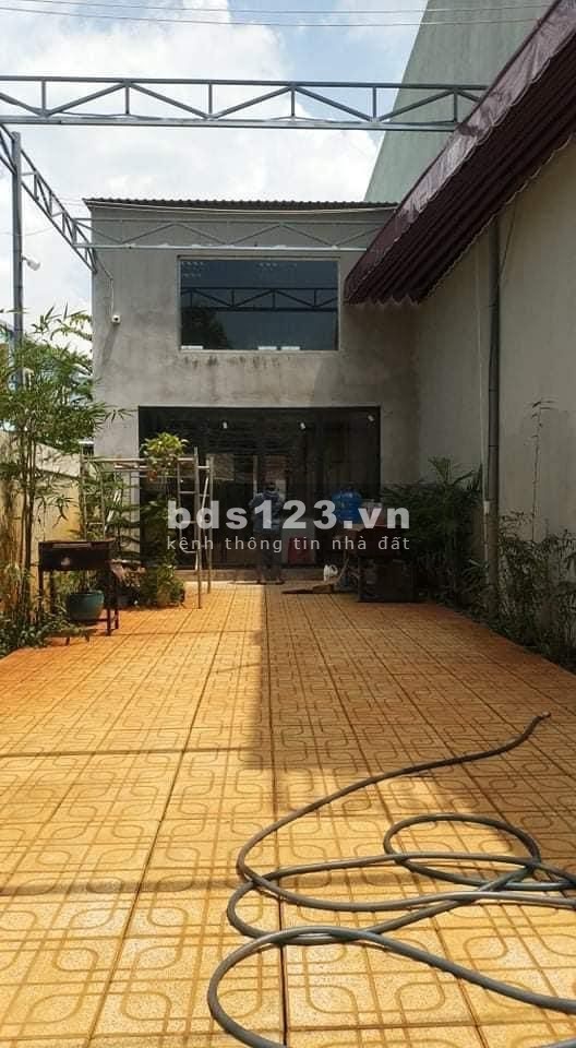 Bán nhà dt 150m2 Quận 2 xe hơi ngủ nhà chỉ 7 tỷ 3 giá đầu tư 48tr/m2
