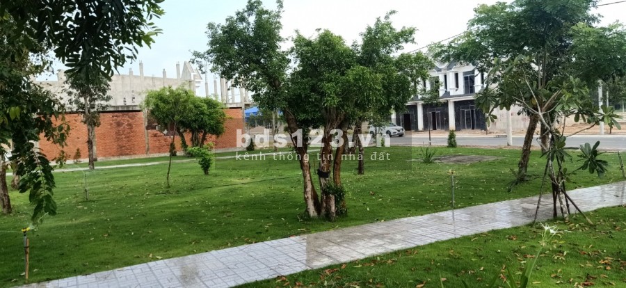 Bát đất khu dân cư Golden Land, đủ tiện ích, pháp lý đầy đủ, sổ riêng từng nền