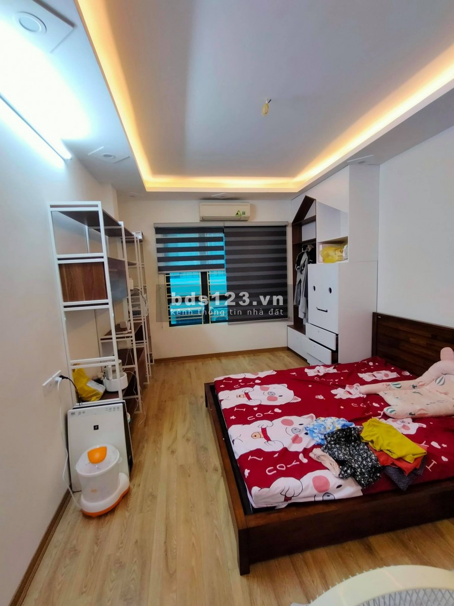 Chính chủ bán nhà, Trung Liêt, Quận Đống Đa, bán kính 1km Thái Hà, Chùa Bộc, dt 24m2, nhỉnh 2 tỷ