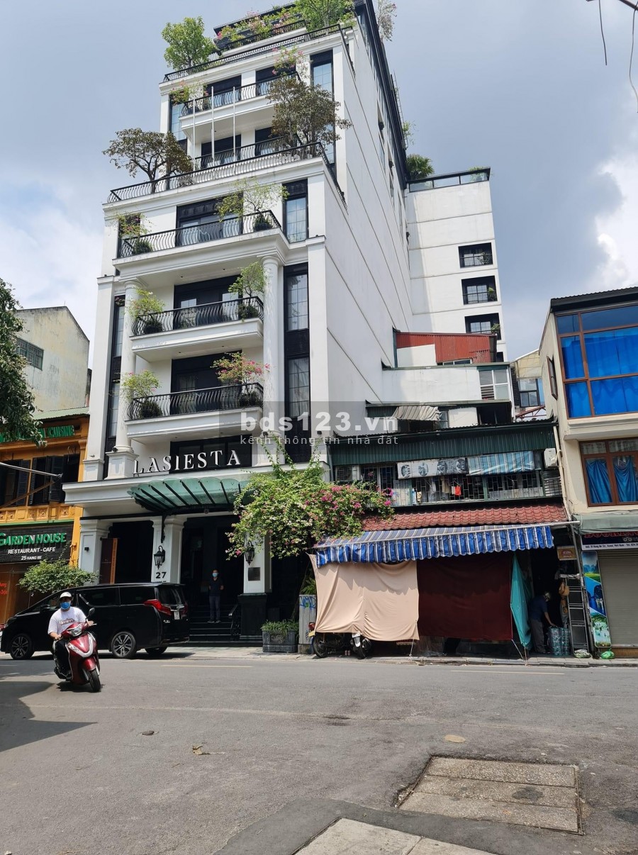 Bán nhà mặt phố Xuân Diệu, con phố Tây mặt hồ Tây, 9 tầng đúc bê tông cốt thép