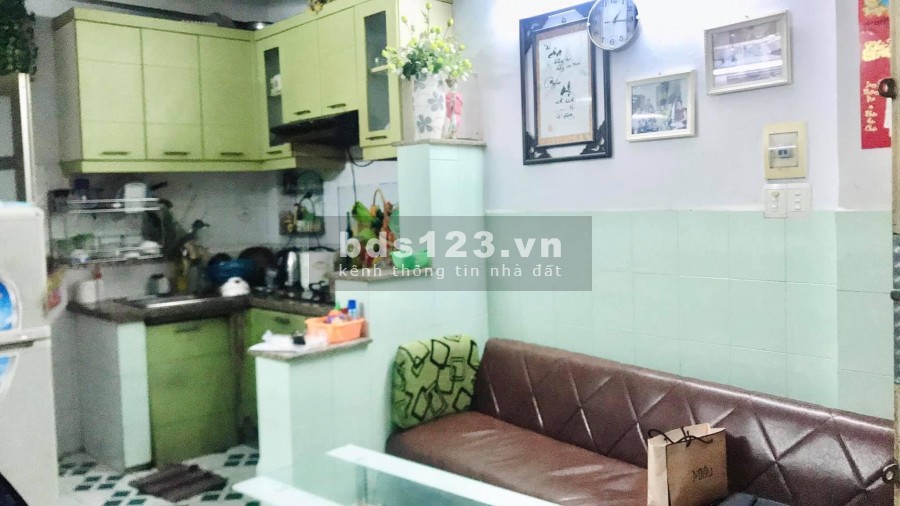 Nhà hẻm ba gác đường Hoàng Sa, Quận 3 diện tích sử dụng 70m2 Bán gấp 3 tỷ hơn