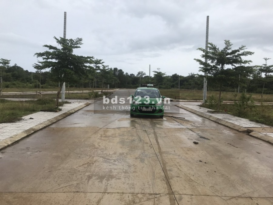Chính chủ Bán lô đất 90m2 Dự án Butterfly Phú Quốc, Giá 990 Triệu. Hoa hồng cho Môi giới 5%