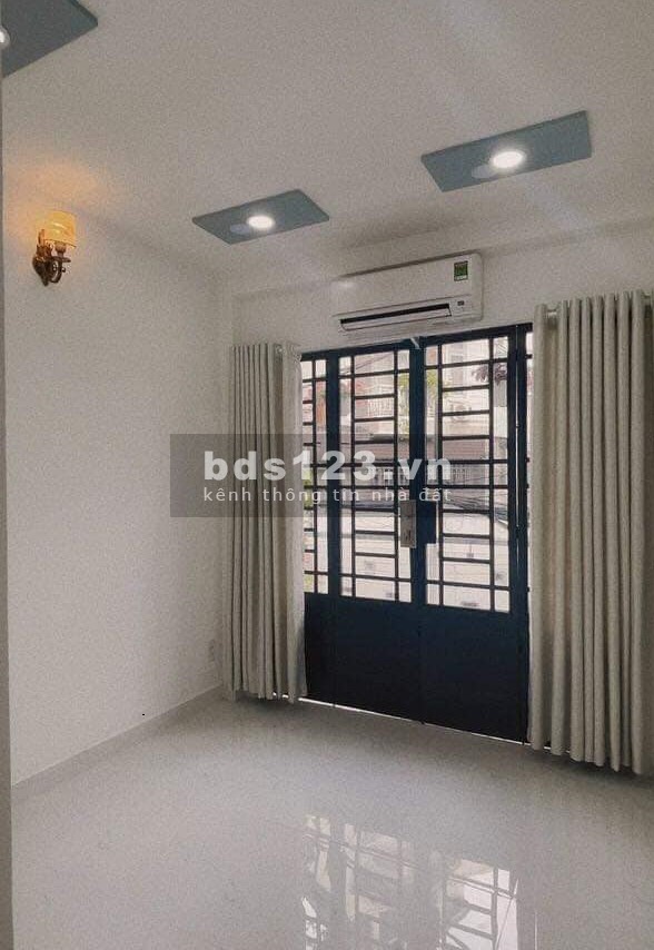 Bán nhà Hồng Lạc 15m2, lối đi riêng, hxh, p 9 q Tân Bình, giá bán chỉ 1 tỷ 7