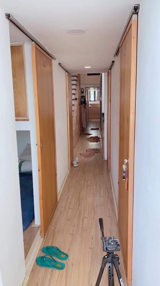 Gấp bán nhà Đề Thám 18 căn hộ dịch vụ dtsd 80m2, hẻm xe hơi 3 tầng, DT 50tr/tháng