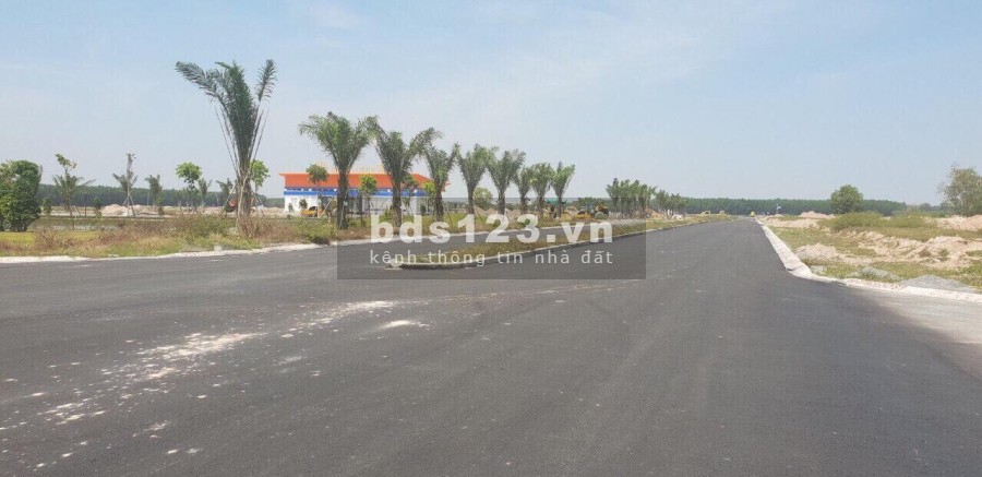 Bán đất thổ cư 100% dự án Mega City mặt tiền đường 25C trung tâm huyện Nhơn Trạch chỉ 11 triệu/m2