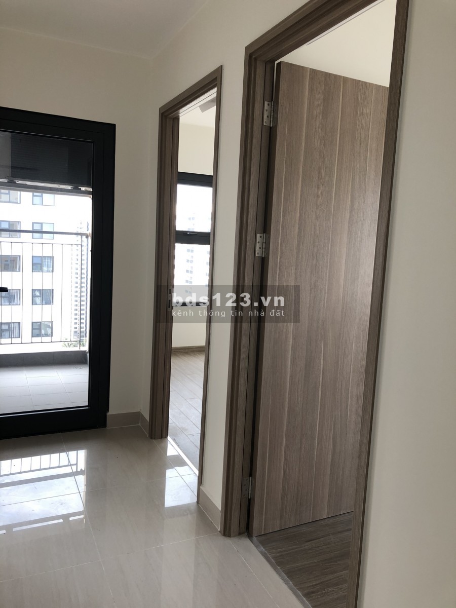 Căn hộ chung cư 3 pn 2 wc, góc bên Vinhomes Ocean Park, bán 2.25 tỷ, view 3 mặt thoáng