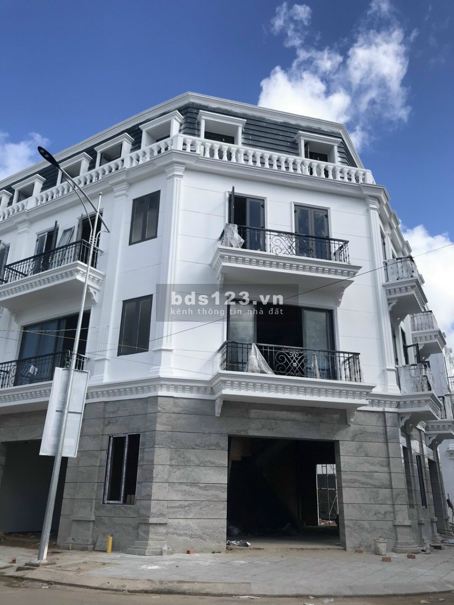 Sở hữu ngay căn hộ shophouse thích hợp ở và kinh doanh, giá bán từ 3.2 tỷ/căn
