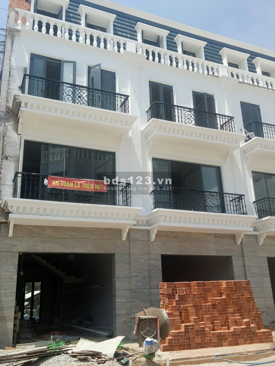 Sở hữu ngay căn hộ shophouse thích hợp ở và kinh doanh, giá bán từ 3.2 tỷ/căn