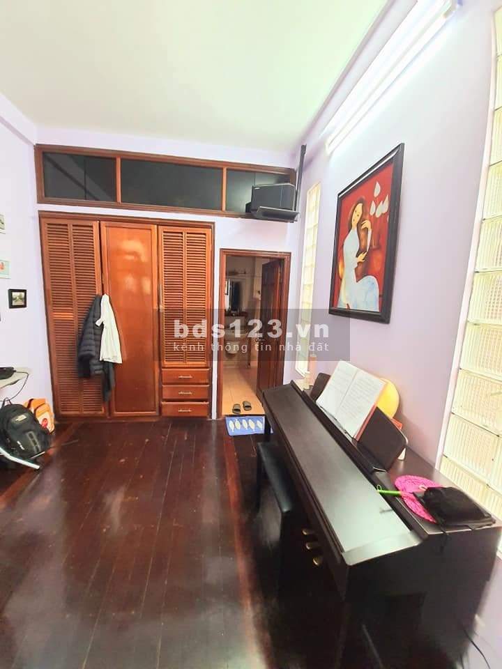 Bán nhà đẹp hiếm, diện tích 40m2, 5 tầng, 6 pn, sổ đỏ vuông vắn, giá 3 tỷ