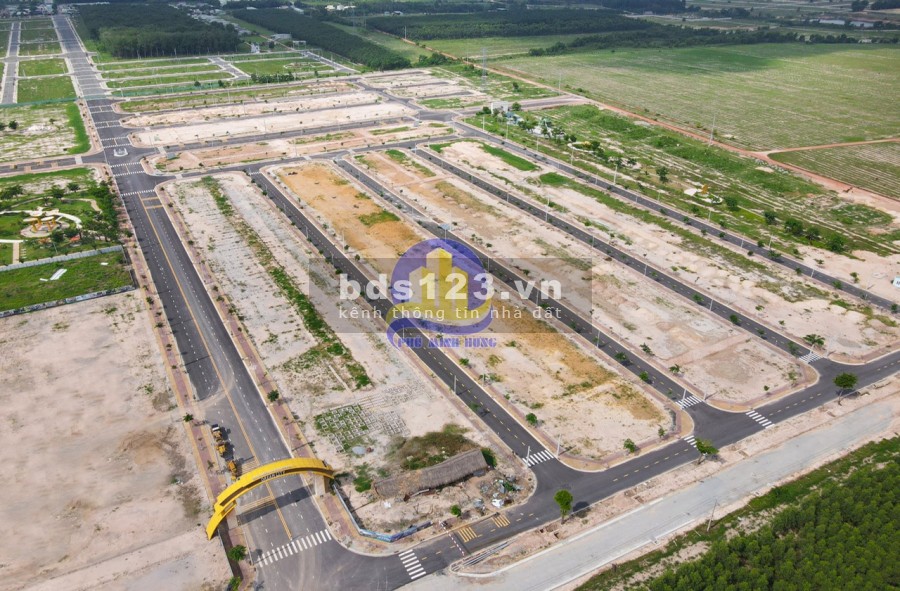 Bán đất KDC The Sun Lai Uyen Bàu Bàng, Bình Dương, đã có sổ hồng dt 80m2 giá 880 triệu/nên