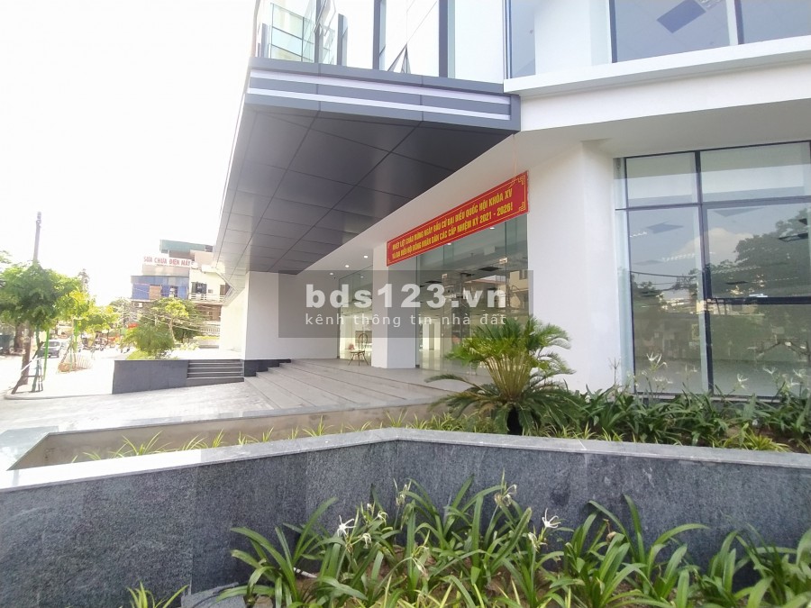 Chung cư Định Công, ở ngay, cách Lê Trọng Tấn 400m liên hệ 083,848,9898