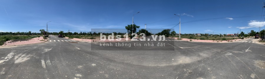 Bán lô góc mặt tiền đường 22m5 chợ Lai Nghi giá chỉ 10,5 triệu/m2