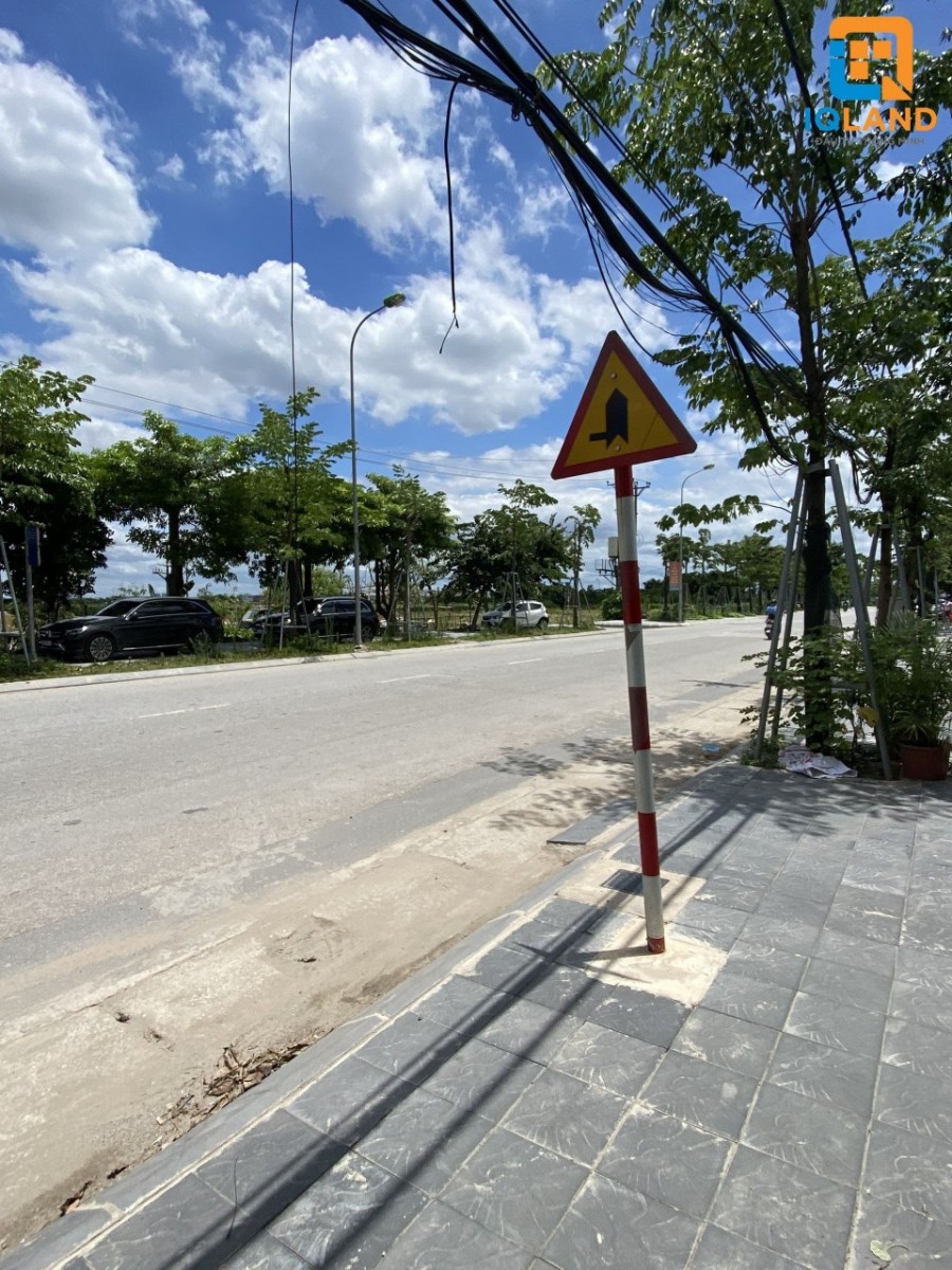 Bán gấp 88m2 vị trí kinh doanh siêu tốt tại mặt đường Lê Hữu Tựu, Khê Nữ, Đông Anh