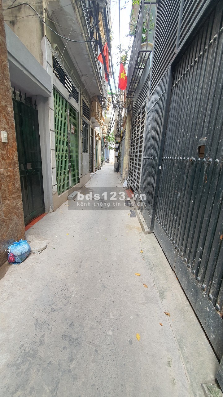 Bán nhà phố Võng Thị, phường Bưởi, Tây Hồ ngõ Thông, rất Gần Hồ Tây, dt 51m2 5 tầng nhỉnh 5 tỷ