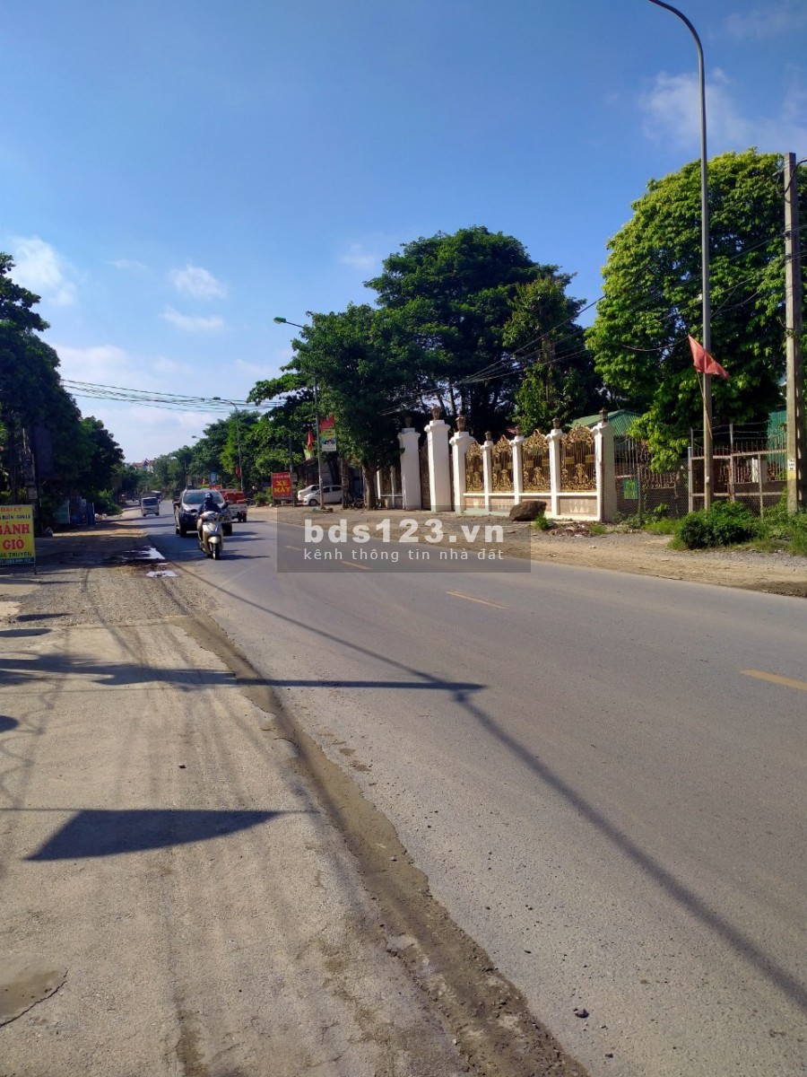 Bán đất dt 245m2, mặt đường Quốc lộ 6, chợ Cống-Chúc Sơn, Chương Mỹ cần bán rất gấp