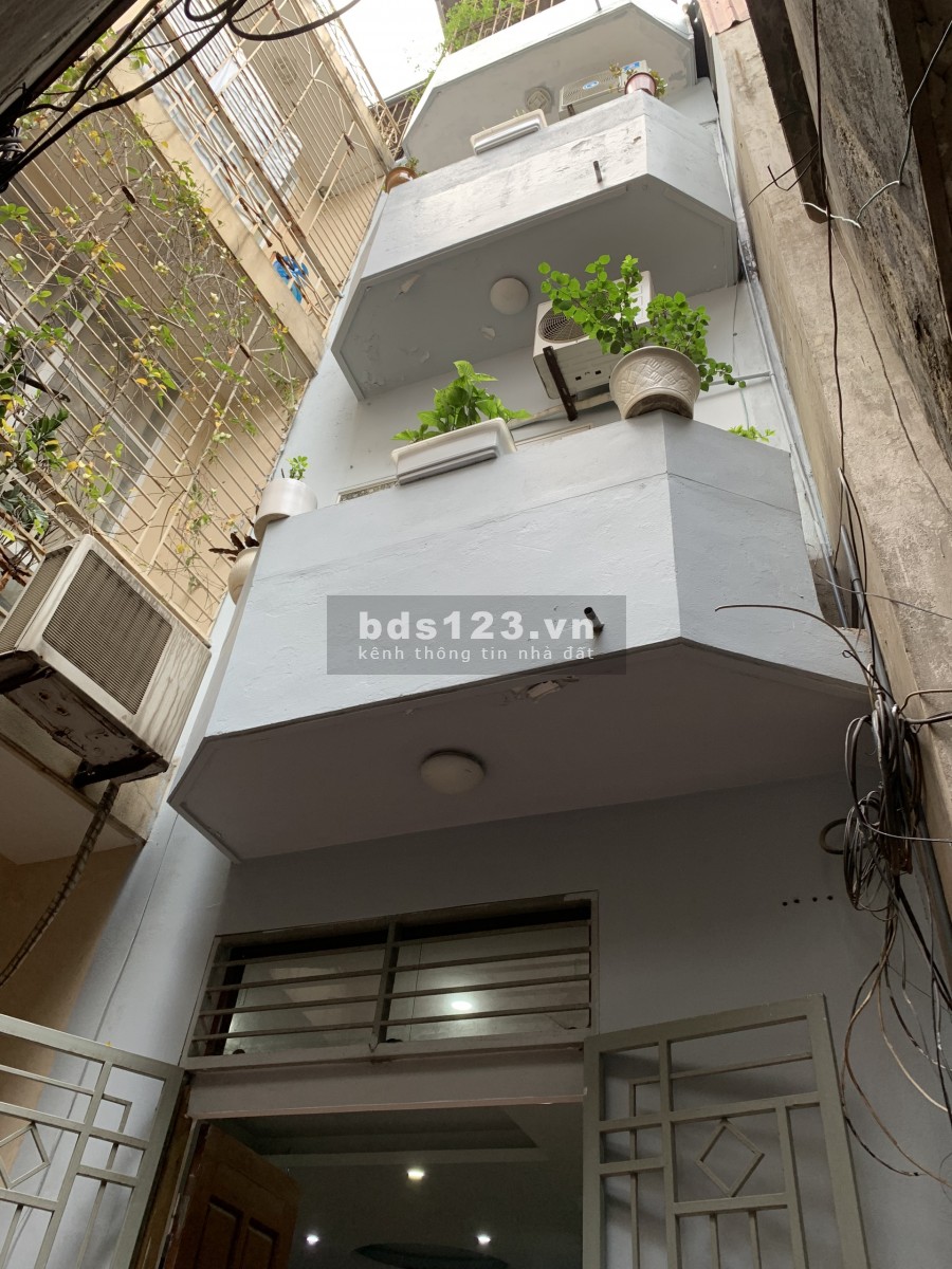 Bán nhà sổ đỏ 36 m2 diện tích thực dt 40m2, 4 tầng 100m ra đường xã đàn mt 4.5m
