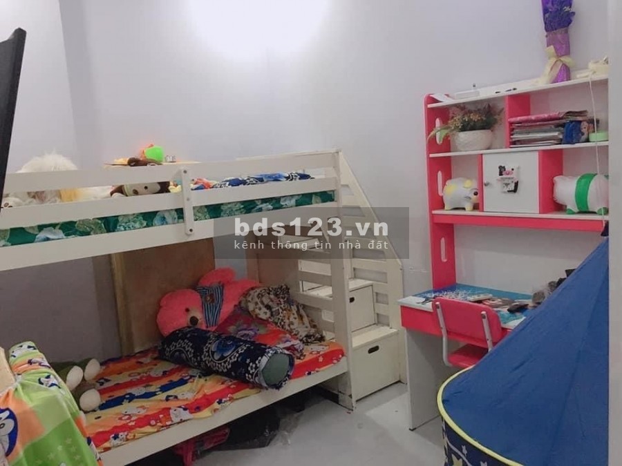 Nhà Bán Gấp Đường Lạc Long Quân-TB 52m2 - 3Tầng Hẻm thông -Chỉ 4TỶ 2