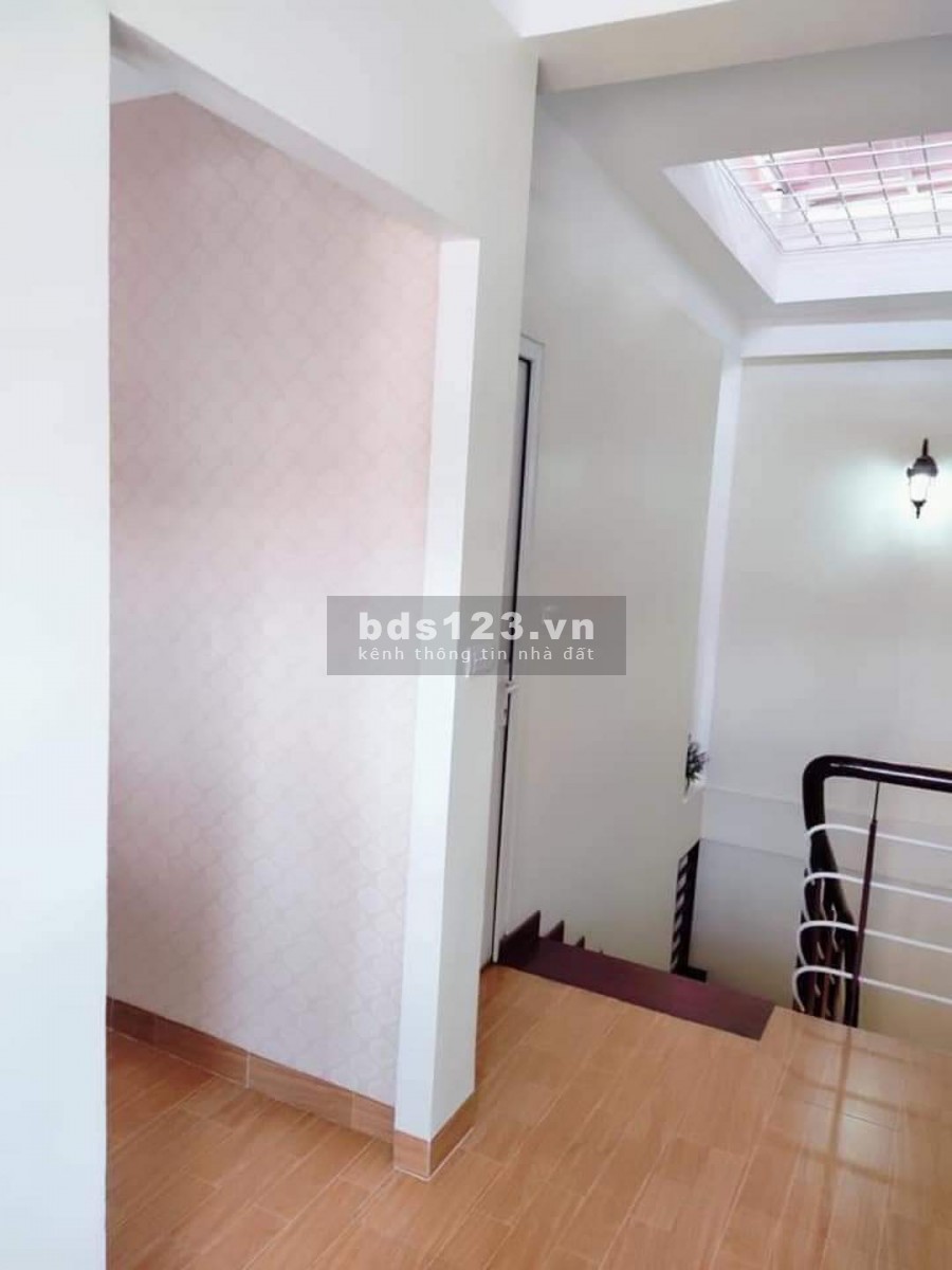 Siêu phẩm ngõ 46 Hào Nam, nội thất siêu đẹp dt 38m2 5 tầng giá 6 tỷ, LH 0392969999