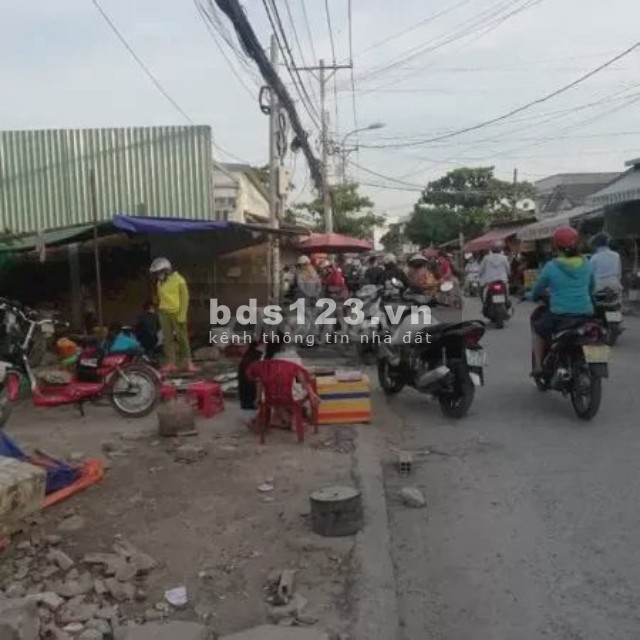 Bán đất khu công nghiệp Vsip2 mt DT742 tiện ích xung quanh đủ, giá thoả thuận