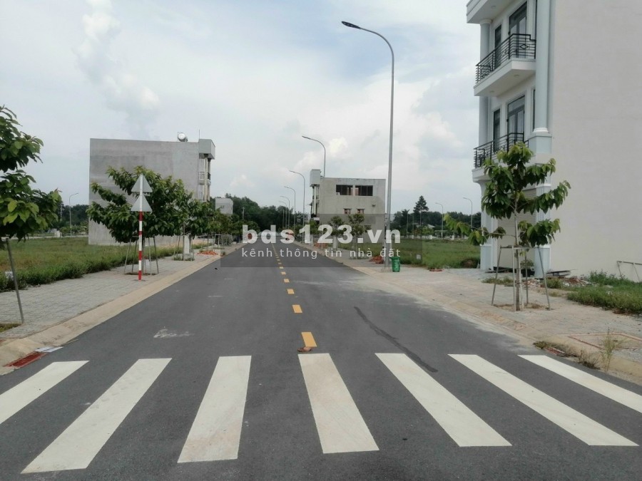 Bán đất khu công nghiệp Vsip2 mt DT742 tiện ích xung quanh đủ, giá thoả thuận