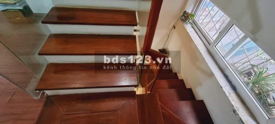 Bán nhà đường Trung. Văn phân lô khu Vip ô tô đỗ cửa, ngõ 3m, 100% nội thất cao cấp, giá 3ty3