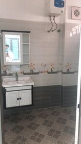 Giá nào cũng bán! Nhà mới xây Xuân Đỉnh, gần CV Hòa Bình, DT: 47m2, 5 tầng, Mặt tiền: 5.3m
