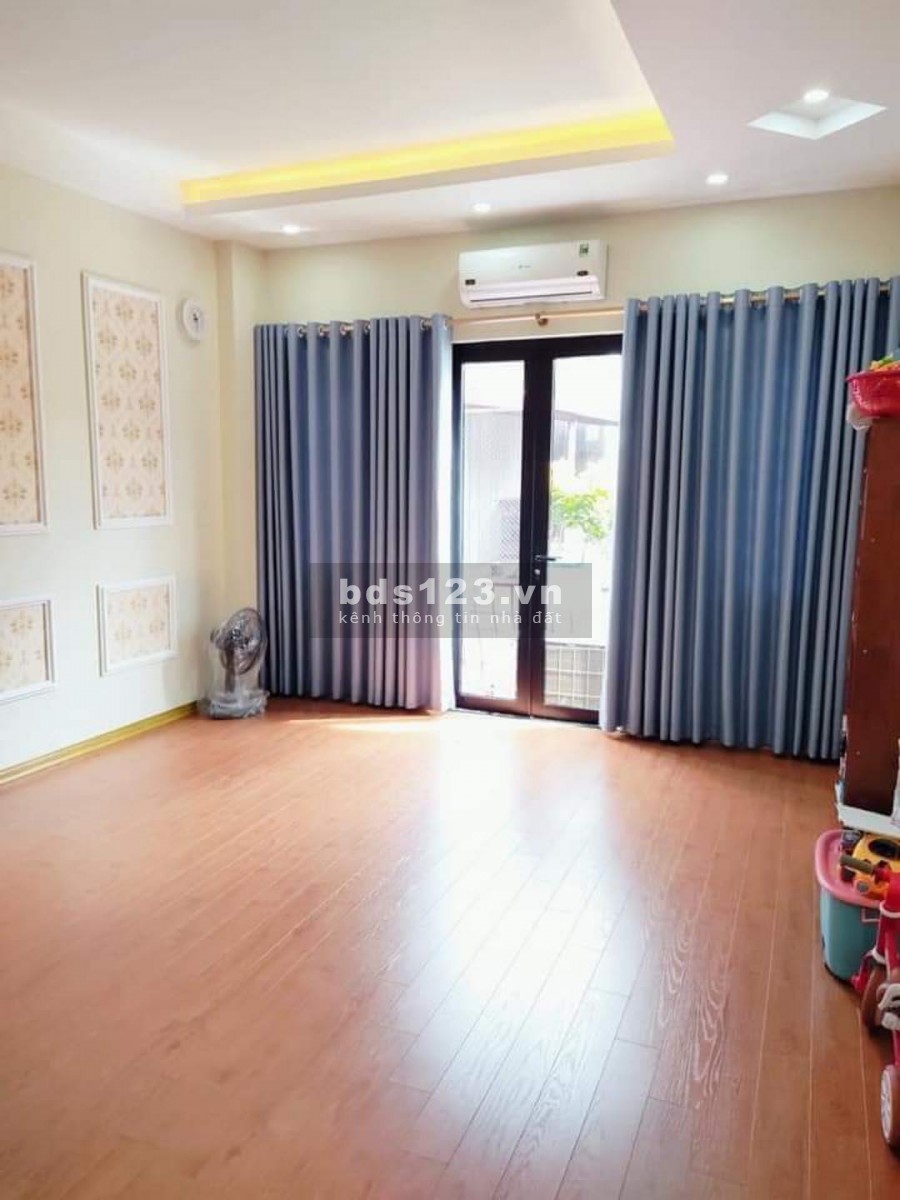 Siêu phẩm ngõ 46 Hào Nam, nội thất siêu đẹp dt 38m2 5 tầng giá 6 tỷ, LH 0392969999