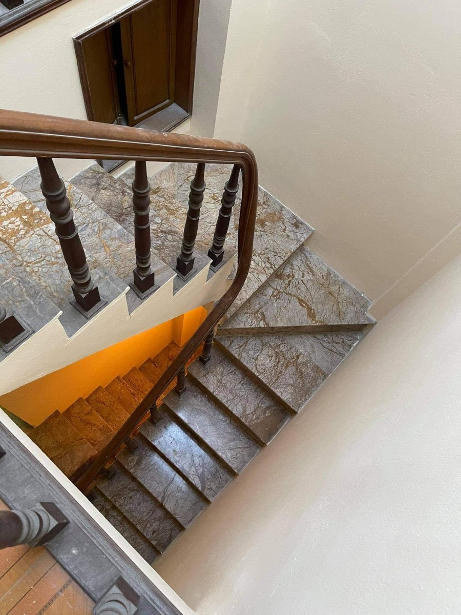 Nhà gần Có Ngã Tư Sở bán giá nhỉnh 2 tỷ, đúc 4.5 tầng gần phố 30m, lhcc