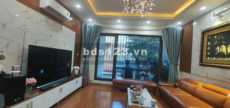Bán Nhà Quan Nhân, dt 50m2, mặt tiền 4.5, hơn 6ty, 5 tầng đẹp tiện VP, KD