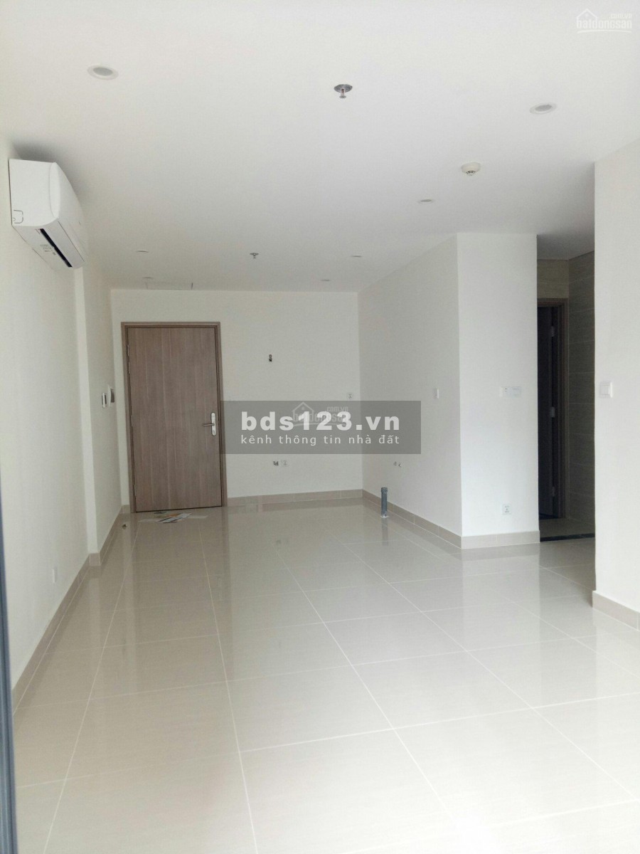 Bán cắt lỗ căn hộ tầng trung view thoáng mát chung cư Vinhomes Ocean Park, giá tốt