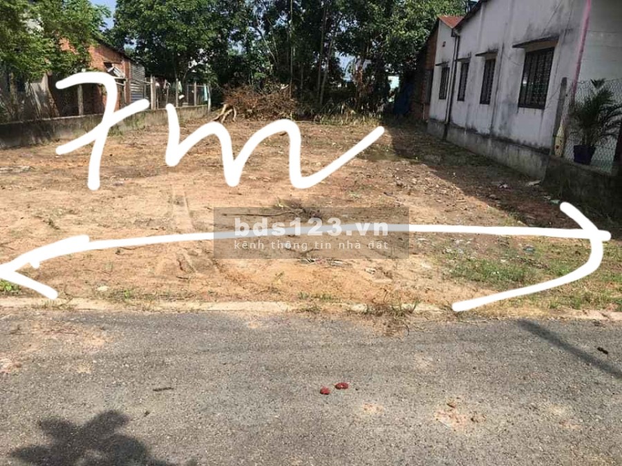 Chủ ngộp mùa dịch làm ăn thua lỗ nên ra gấp. Hẻm xe hơi. Thổ cư đủ