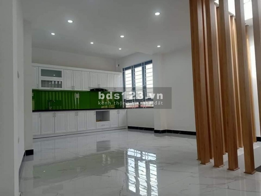 Lô Góc Ô Tô Tránh Hai Mặt Ngõ 50m 4 tầng đúc gần chợ nhỉnh 6 tỷ