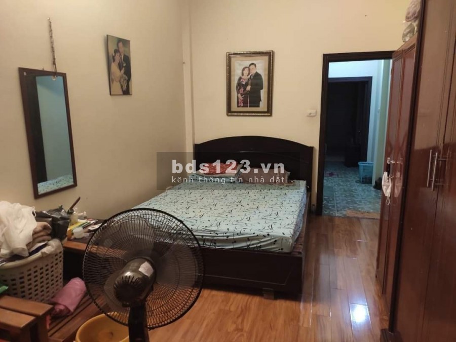 Sát Làng Việt Kiều Châu Âu , Mỗ Lao 50m2, 5T, 5 tỷ. Ô Tô Đỗ Cửa