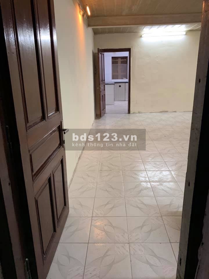 Bán nhà phân lô quân đội đường Hoàng Quốc Việt. diện tích 65m2. Giá 4.1 tỷ