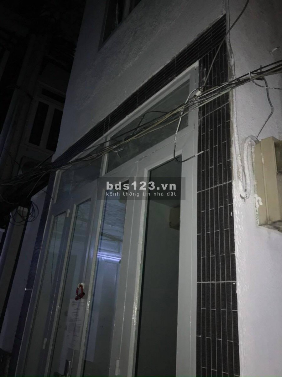 Nhà nguyên căn mới đường Duy Tân, Phú Nhuận dt 22m2, giá bán 2.2 tỷ, 2 tầng đúc