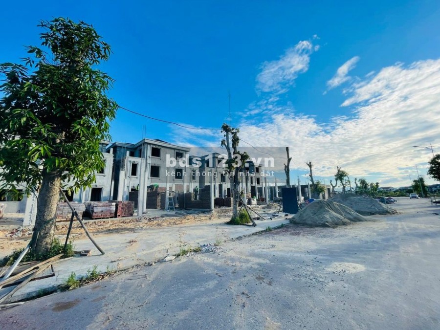 Bán biệt thự khu Dreamhomes 5 căn cuối cùng, giá chỉ 3.9 tỷ sở hữu ngay, mt Trần Hưng Đạo