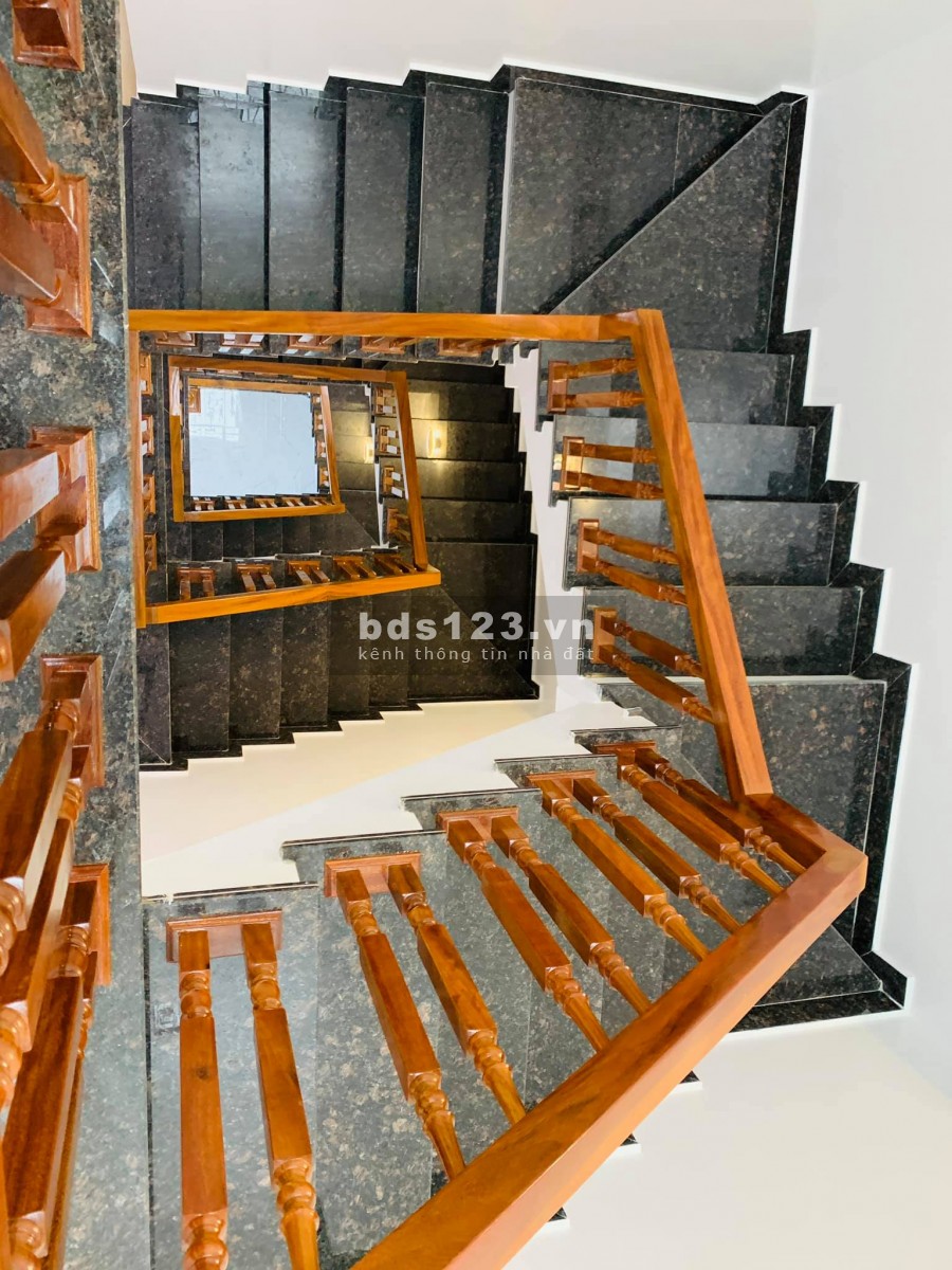 Nhà đẹp tại Thiên Lôi, Lê Chân 4 tầng 75m2 giá 4,26 tỷ Nhà xây mới, thiết kế đẹp