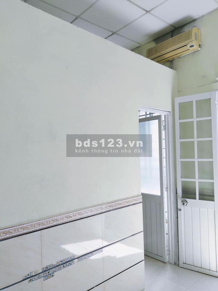Bán nhà cấp 4 một trệt kiệt Nguyễn Sinh Cung, giá chỉ 8xx triệu. lh 0702788074 MS VÂN
