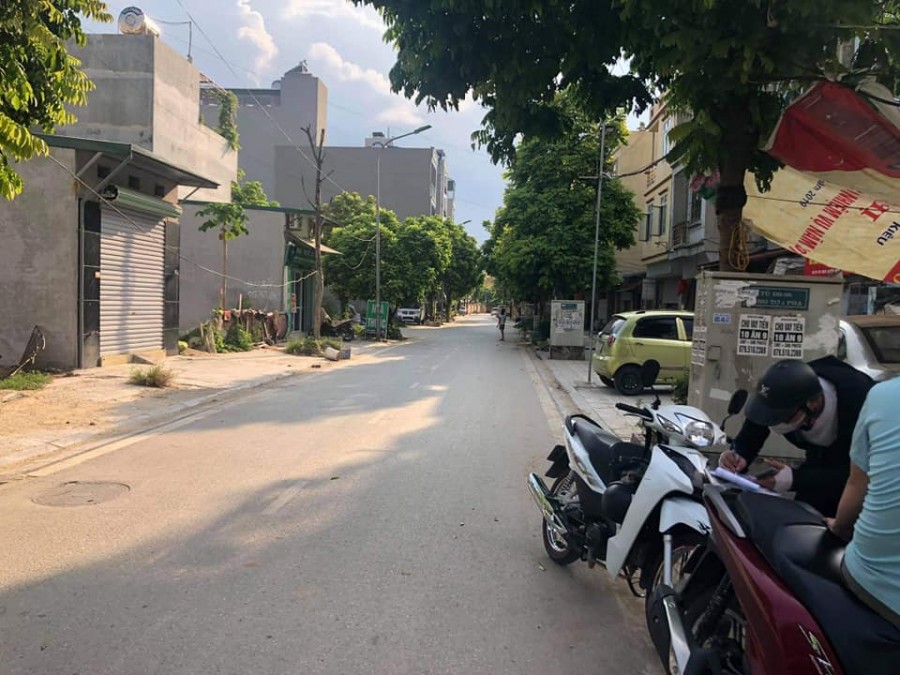 Bán Gấp Nhà C4 Đa Sỹ 35m2, Vỉa Hè Ô Tô Tránh, MT 4.2m, Kinh Doanh Giá Nhỉnh 4 Tỷ