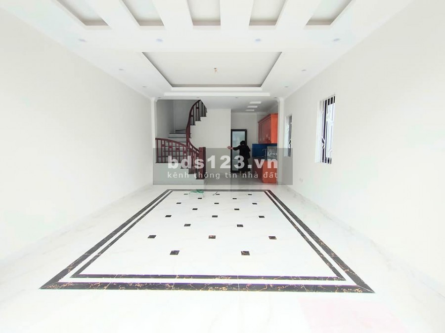 Bán nhà Phố Trạm Thạch Bàn, Phúc Lợi, LB, 30-38m2, 4-5 tầng, 1.8-2.8 tỷ, nhà mới 99.9%