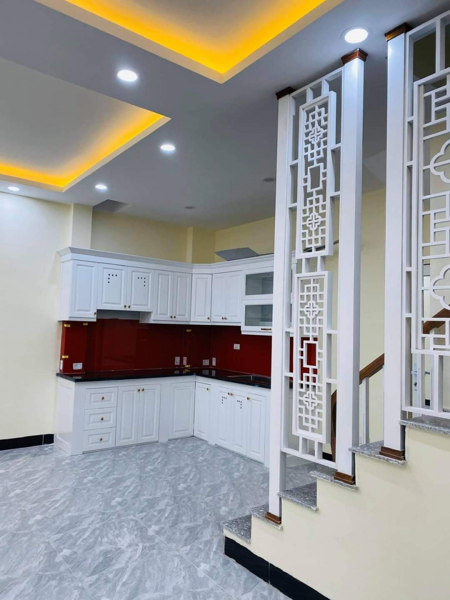 Bán nhà mới long lanh Thanh Xuân, nhỉnh 3 tỷ có 5 tầng, mặt tiền rộng 5m