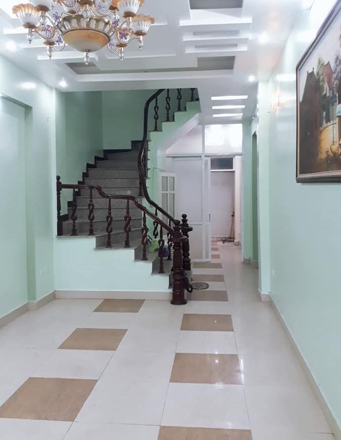 Bán nhà Khương Trung Thanh Xuân, ở ngay, dt 38m2, 4 tầng mt 4m, gần phố giá 3.33 tỷ.