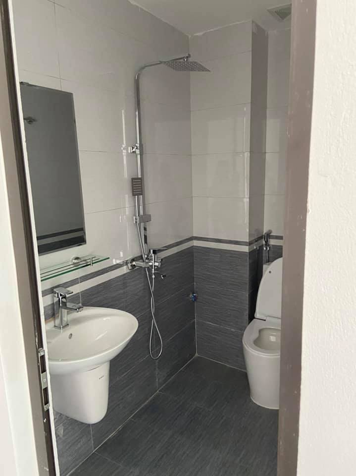 Bán CCMN Đống Đa, 95m2x7T, 22P, DT 95tr/tháng, Nhỉnh 13 tỷ. LH 0975823216