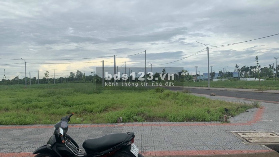 Bán gấp xoay sỡ mùa dịch nên thổ cư, liên hệ 0855559665, hỗ trợ vay