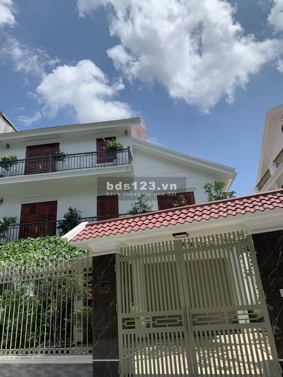 Bán biệt thự mặt phố Trích Sài 227mx4T MT10.5m hiếm có view Tây Hồ 0969040000