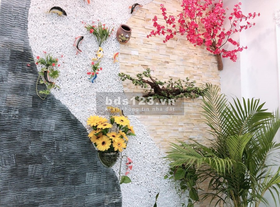 Bán nhà 5 tầng mới Đức Giang, gara ô tô vỉa hè ô tô tránh, kd đỉnh, giá 5.8 tỷ