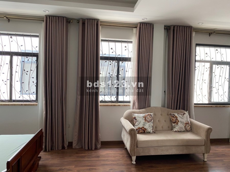 Cần bán biệt thự liền kề mặt đường chính nội khu Vinhomes Vingadenia, giá 3.85 tỷ