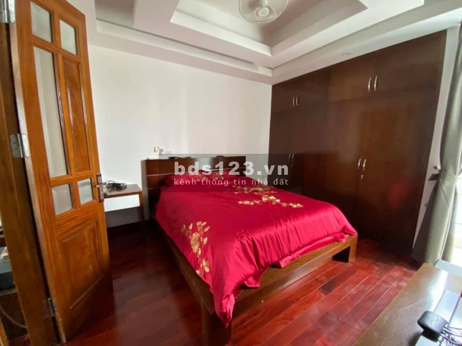 Nhà vườn hoa Trần Quang Diệu, 8 tầng thang máy, giá bán 18 tỷ, lh 0945804091