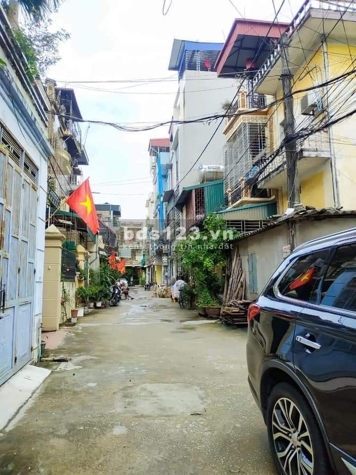 Siêu phẩm Cổ Nhuế 4 tầng, ô tô vào nhà, kinh doanh tốt, tiện ích đầy đủ, sổ đỏ phân lô