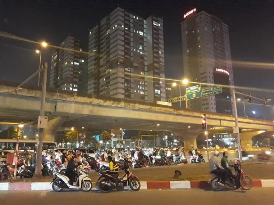 Góc ngã 4 mặt phố Khuất Duy Tiến, 7 tầng thang máy mới, 5m mặt tiền vỉa hè sâu rộng, sđcc chỉ 16 tỷ